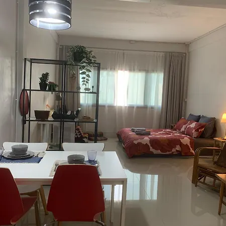 Cosy 4Th Floor With Rooftop